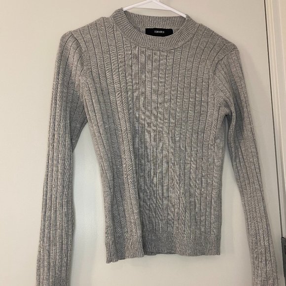 Ultra Soft Forever 21 Fitted Sweater - Picture 1 of 4
